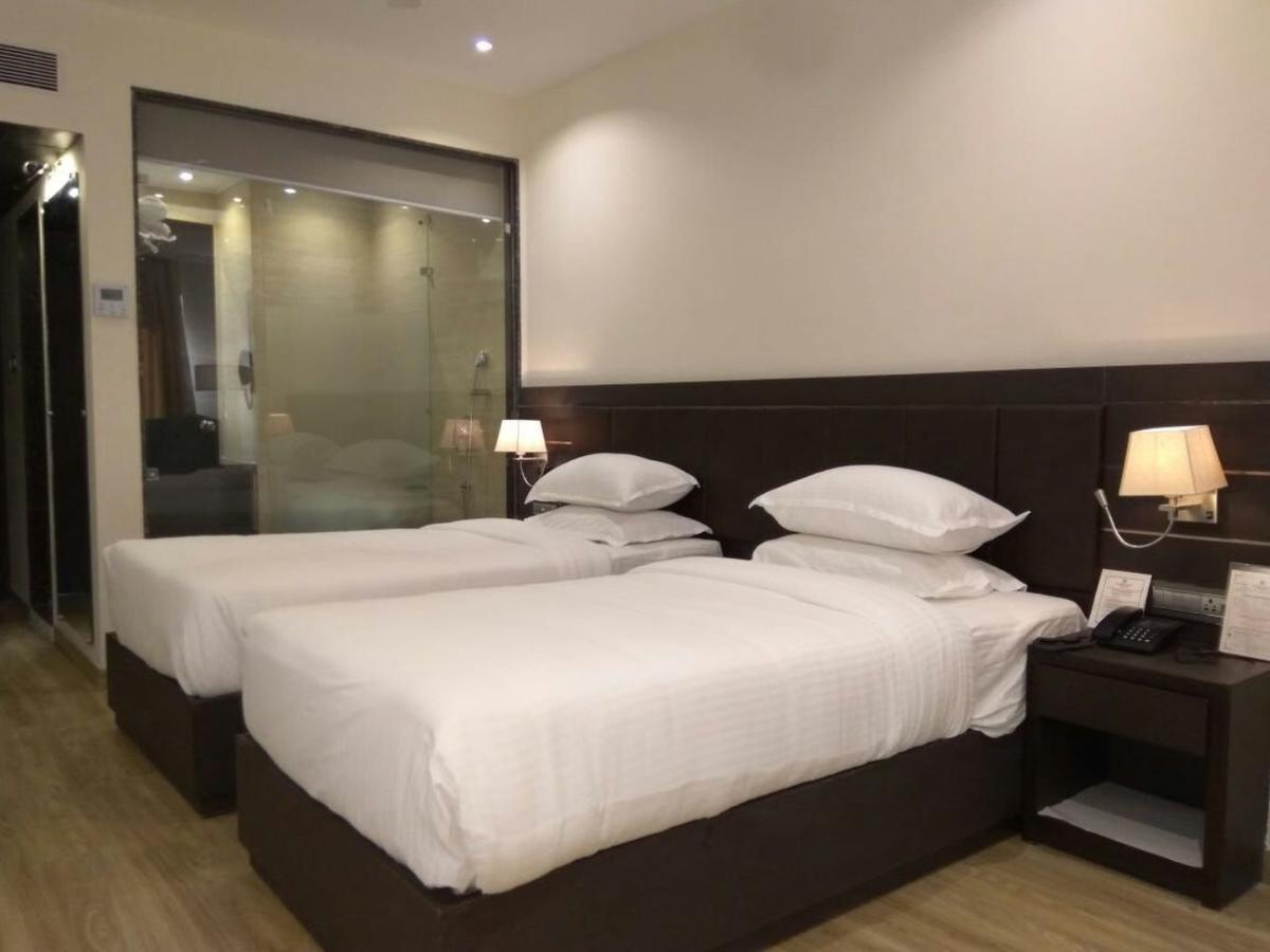 Hotel Surendra Vilas Bhopal Buitenkant foto